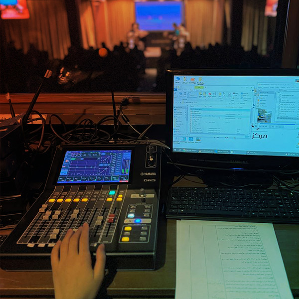 اجرای نمایش ایستگاه آخر شریعتی 1403